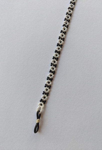 Spectacle chain - Black & White Flowers